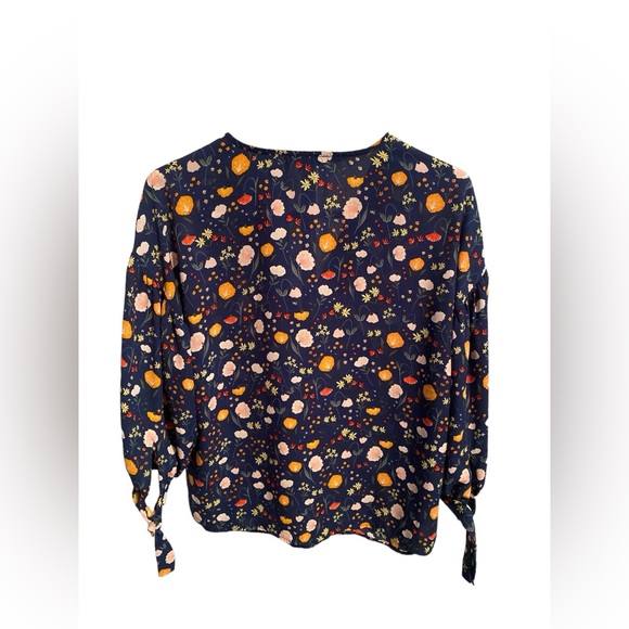 Finn & Grace - Picture 2 of 2